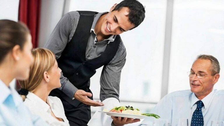 Staff là gì? Staff tiếng anh là gì ? Ý Nghĩa của Staff